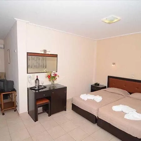 Отель Konstantin Beach 3*